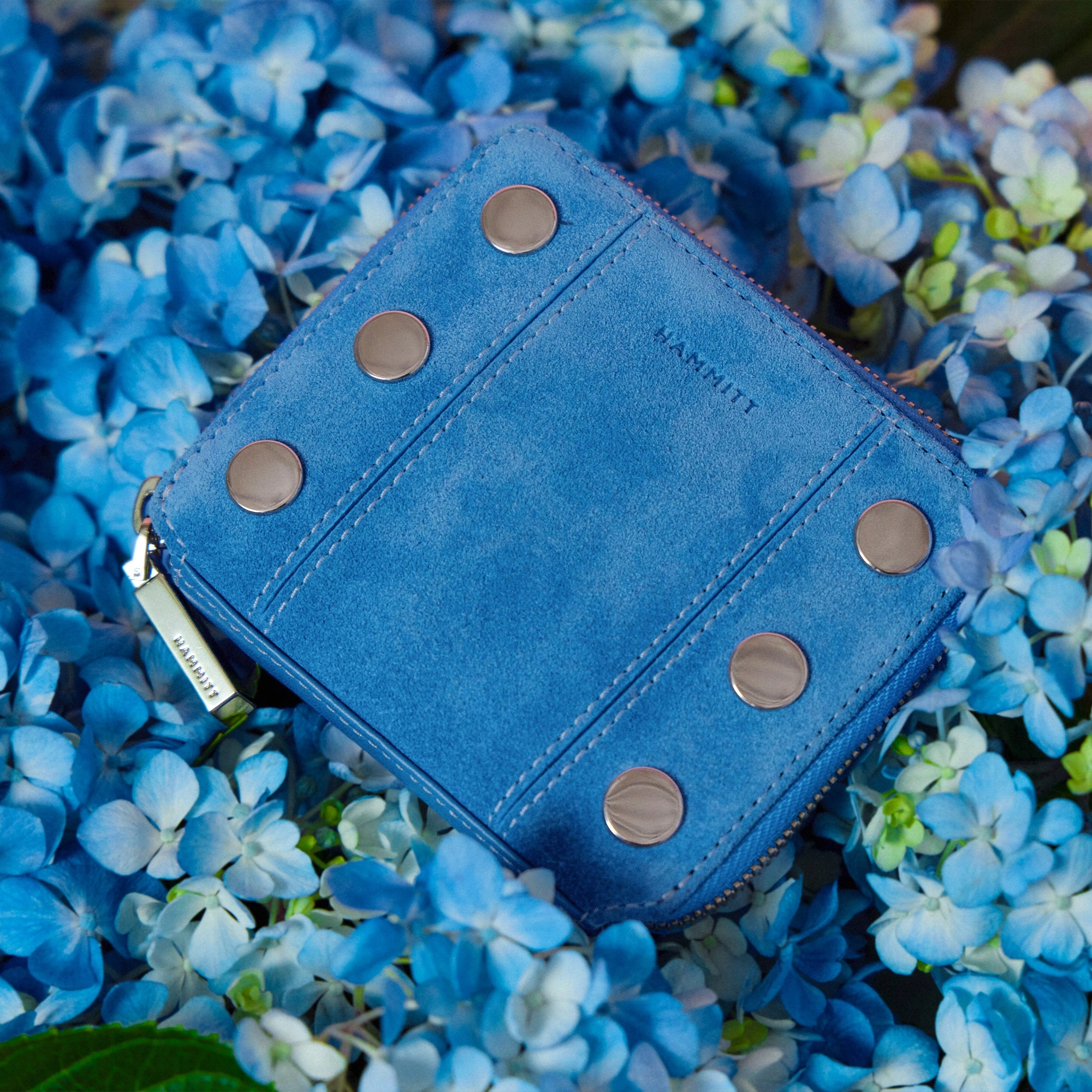 5 North | Hydrangea Suede/Silver