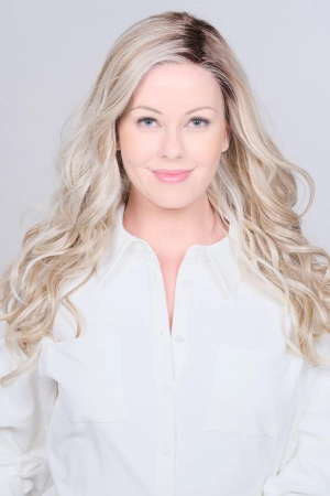 Belle Tress Wigs - Dalgona 23 (#6099 / 6099A)