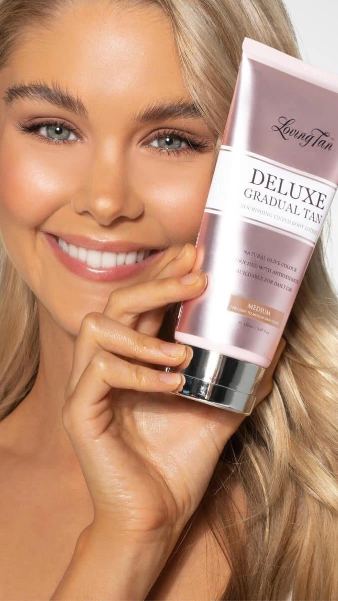 Loving Tan Deluxe Gradual Tan - Medium