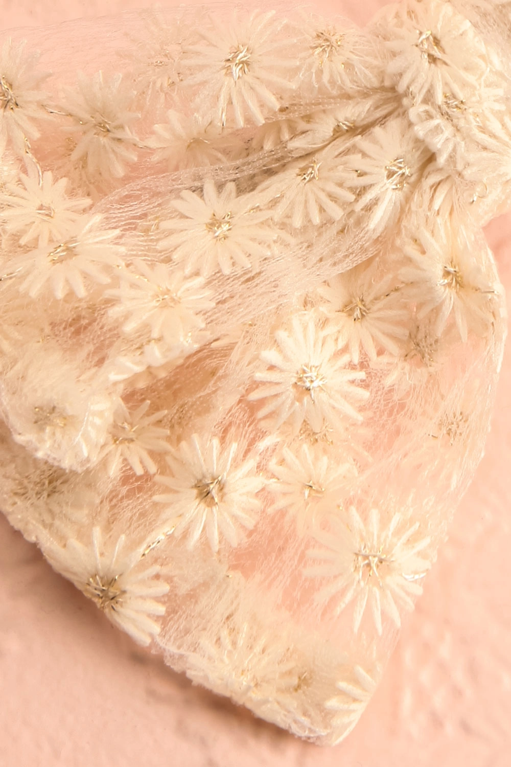 Paourat | Oversized Daisy Bow Hair Clip